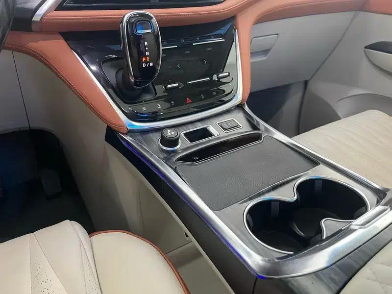 Buick GL8 2023 ES Avantgarde 2.0T Comfort — миниатюра 14