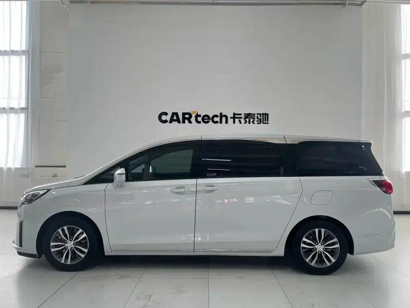 Buick GL8 2023 ES Avantgarde 2.0T Comfort — миниатюра 4