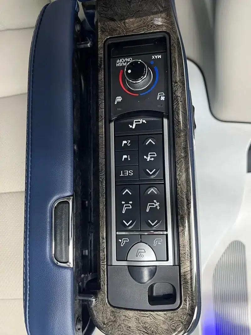 Buick GL8 2023 ES Avantgarde 2.0T Comfort — миниатюра 11