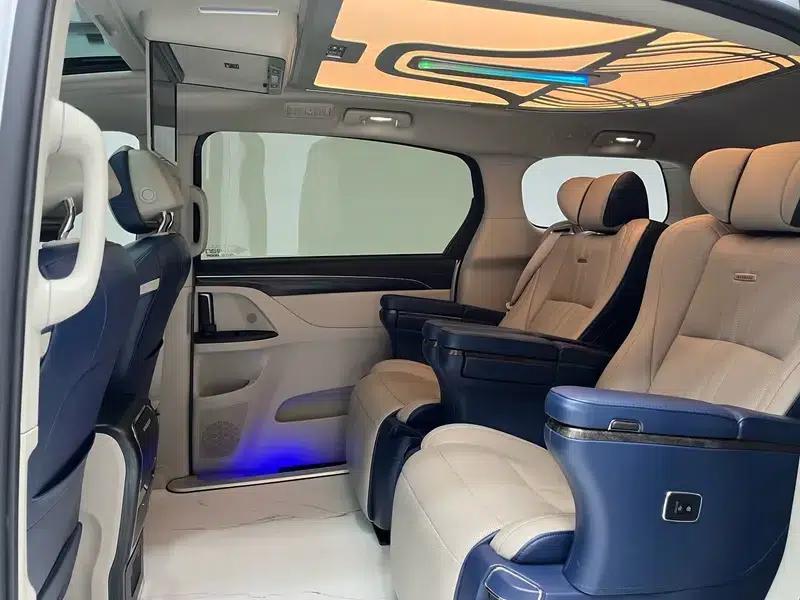 Buick GL8 2023 ES Avantgarde 2.0T Comfort — миниатюра 18