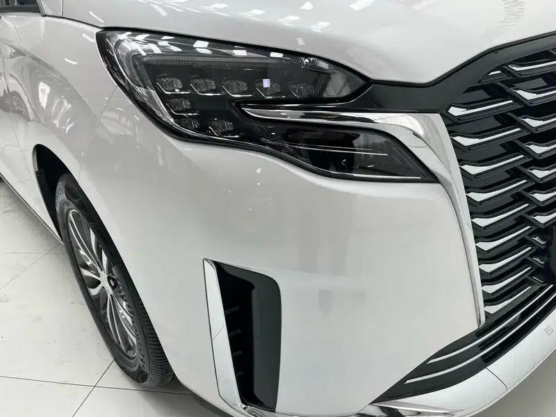 Buick GL8 2023 ES Avantgarde 2.0T Comfort — миниатюра 10