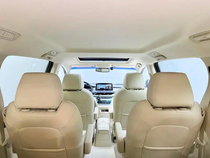 Buick GL8 2023 Land Business Class 2.0T Luxury Edition — миниатюра 16