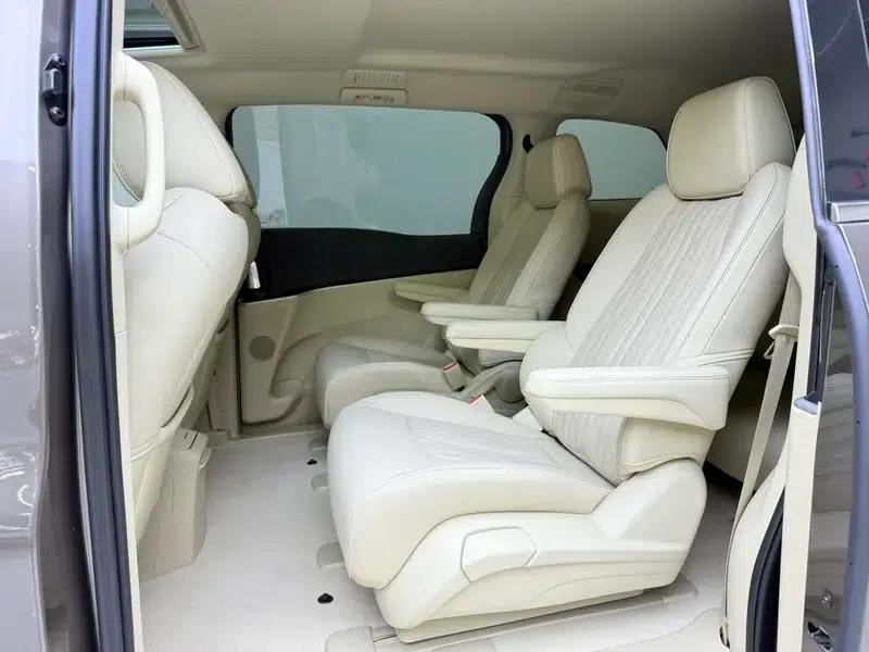 Buick GL8 2023 Land Business Class 2.0T Luxury Edition — миниатюра 18