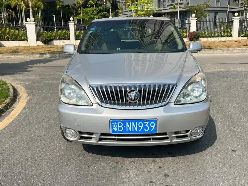 Buick GL8 2014 2.4L Classic Edition — миниатюра 2