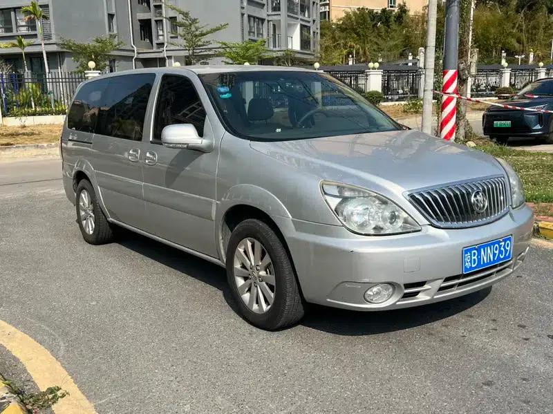 Buick GL8 2014 2.4L Classic Edition — миниатюра 3