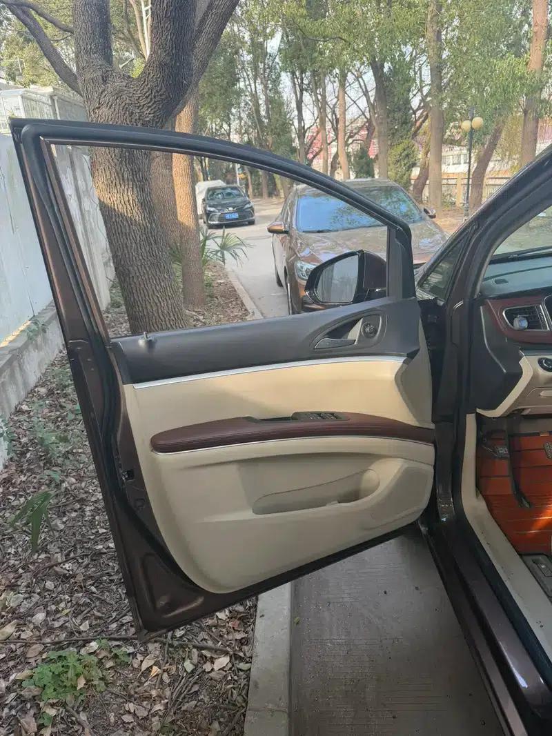 Buick GL8 2018 28T Luxury Edition (China VI Emission Standard) — миниатюра 9
