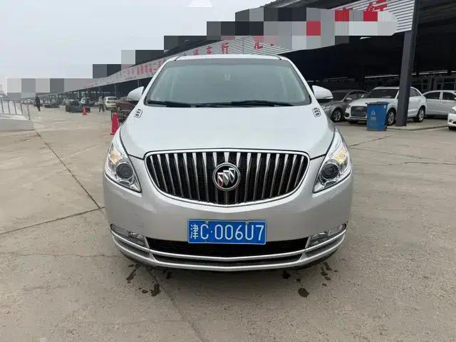 Buick GL8 2014 2.4L LT Luxury Business Executive Edition — миниатюра 2