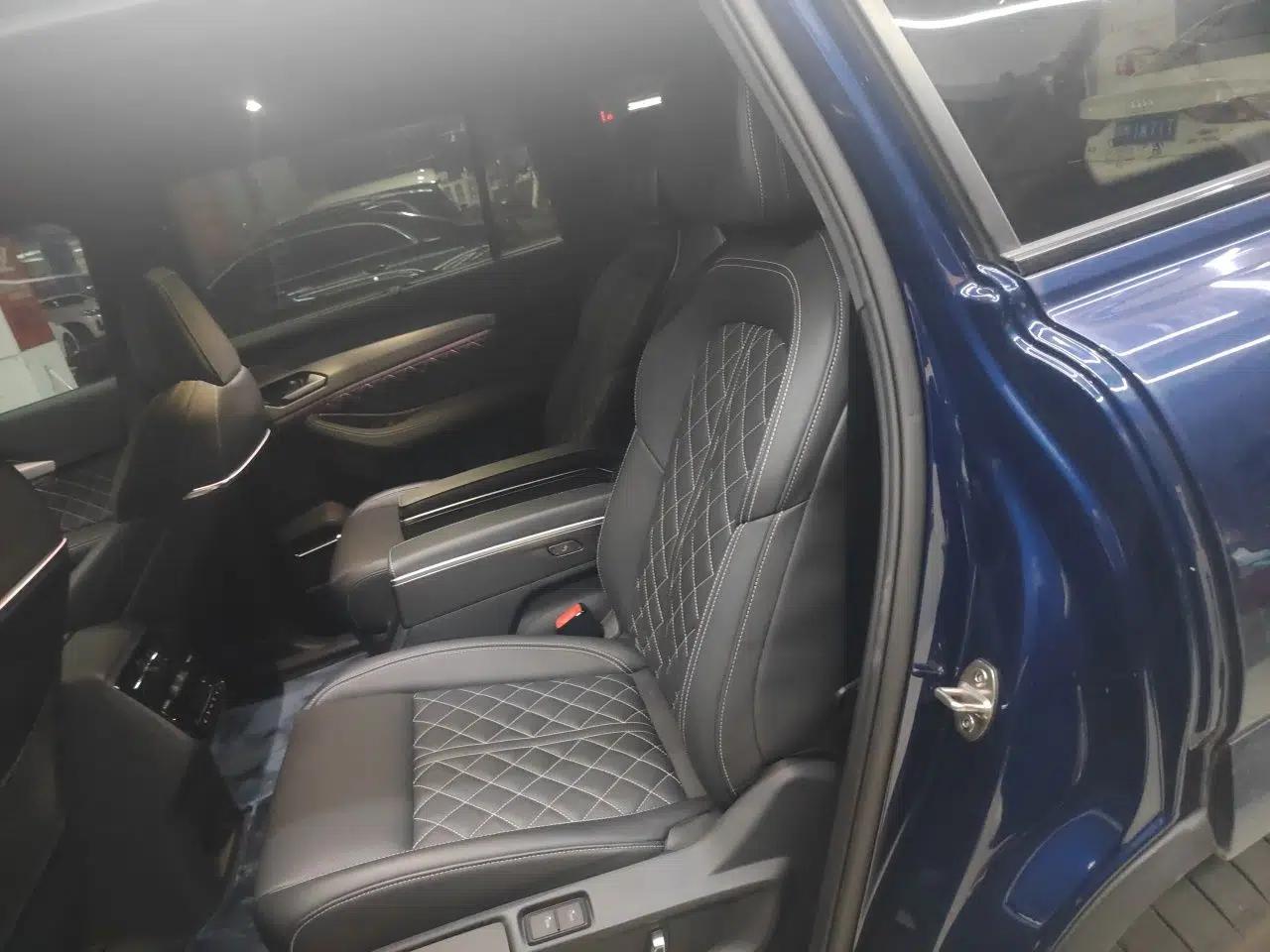 Audi Q6 2023 50 TFSI quattro Lingyun Edition edition one — миниатюра 17