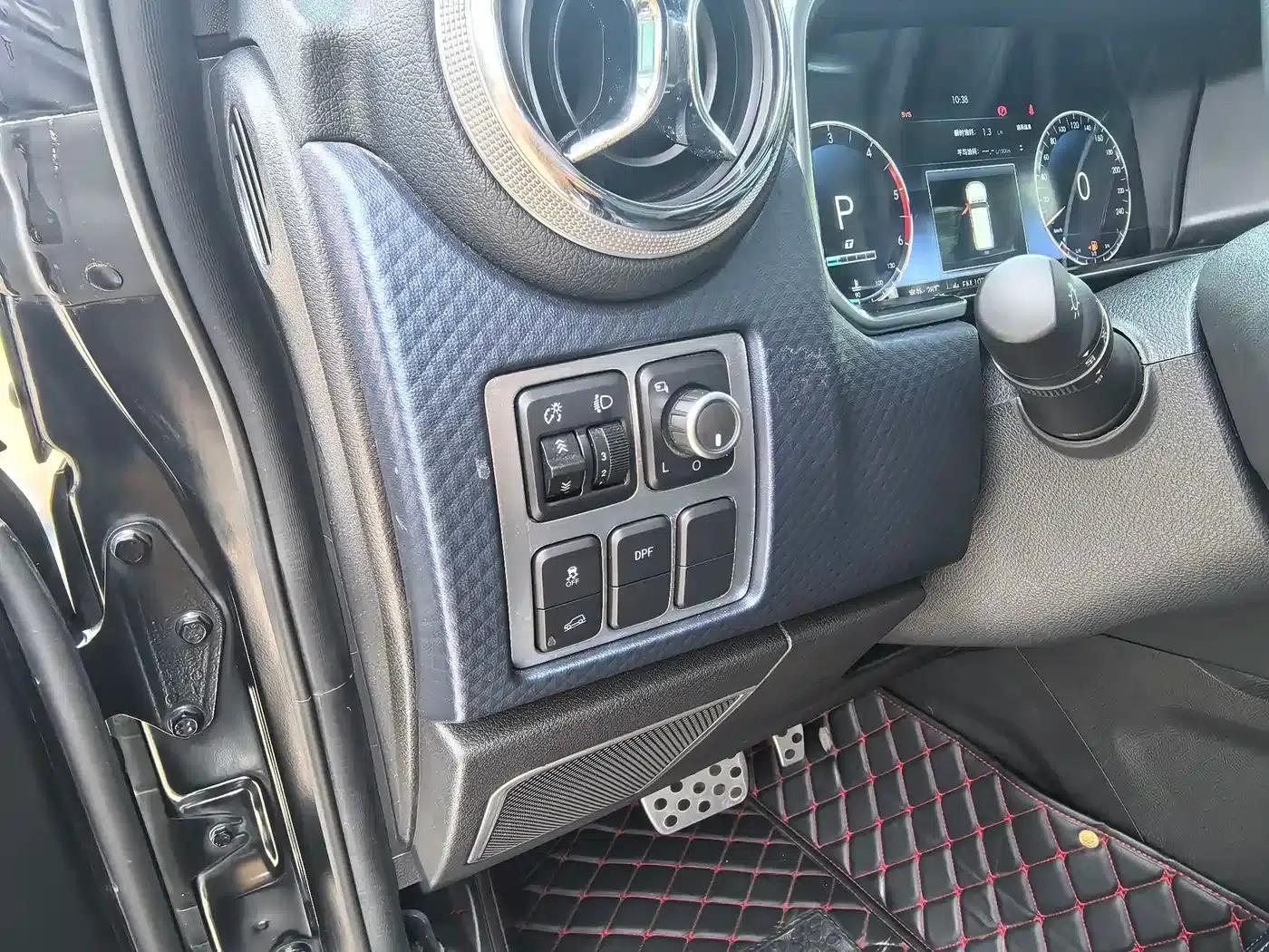 Beijing BJ40 2021 2.0D Automatic 4WD Blade Hero Edition (Hero Model) — миниатюра 12