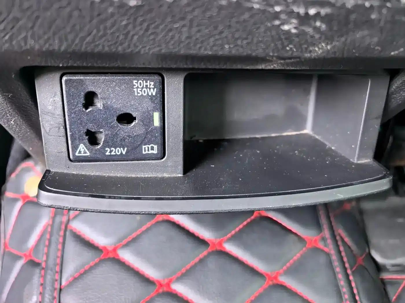 Beijing BJ40 2021 2.0D Automatic 4WD Blade Hero Edition (Hero Model) — миниатюра 13