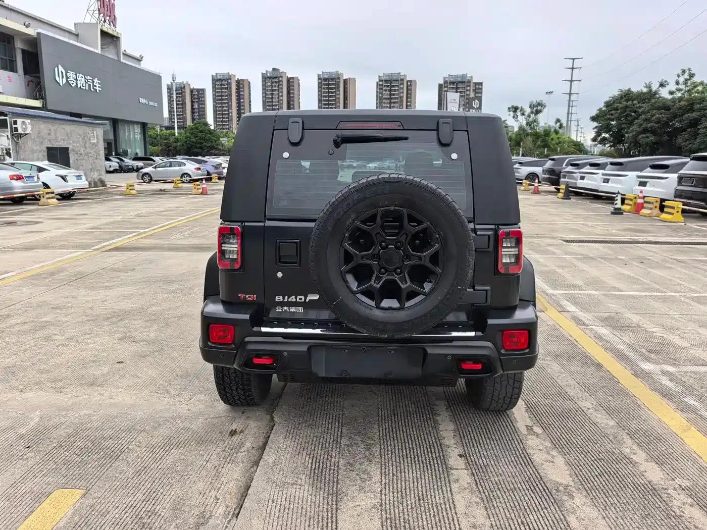 Beijing BJ40 2021 2.0D Automatic 4WD Blade Hero Edition (Hero Model) — миниатюра 5