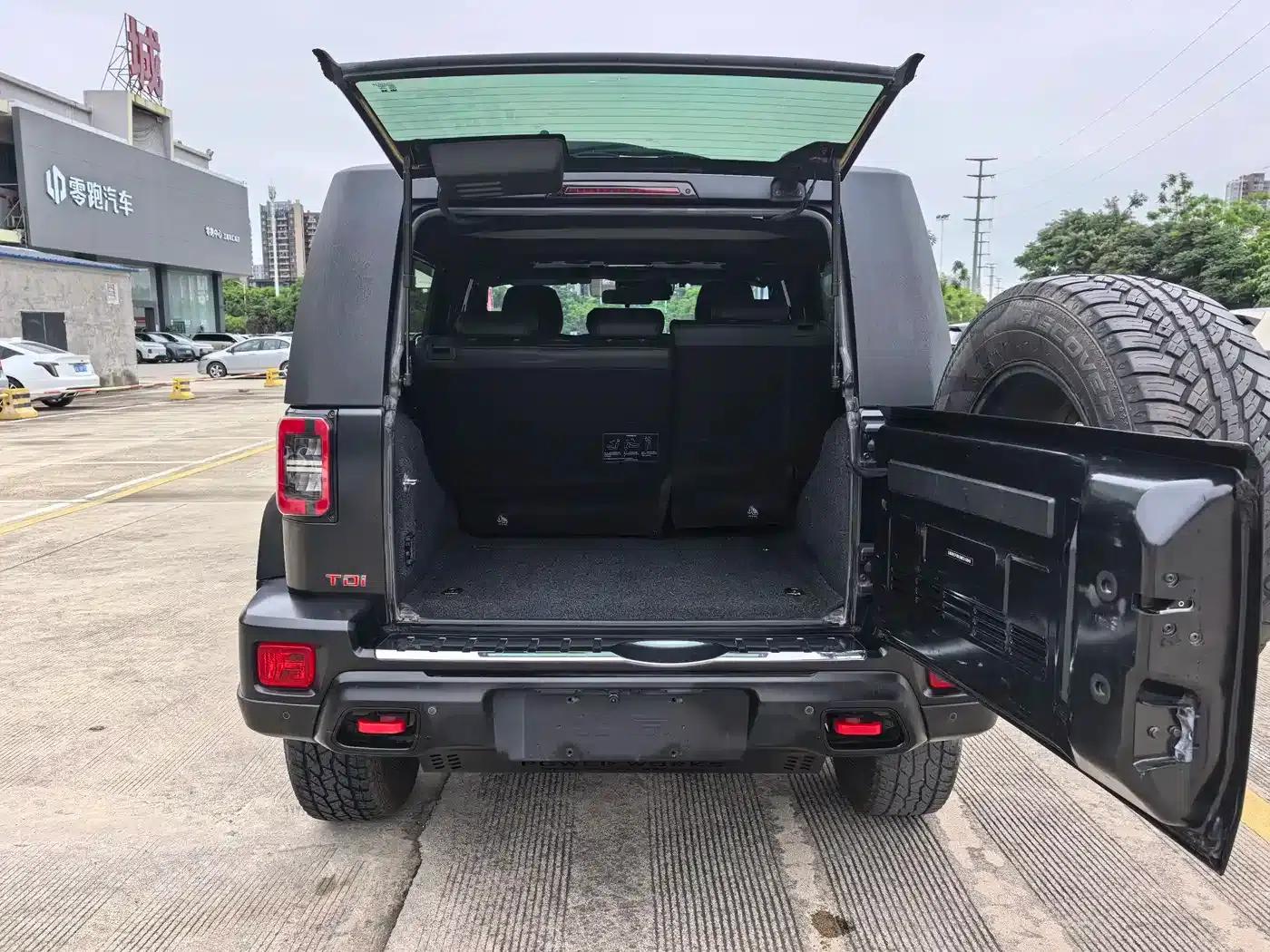 Beijing BJ40 2021 2.0D Automatic 4WD Blade Hero Edition (Hero Model) — миниатюра 9