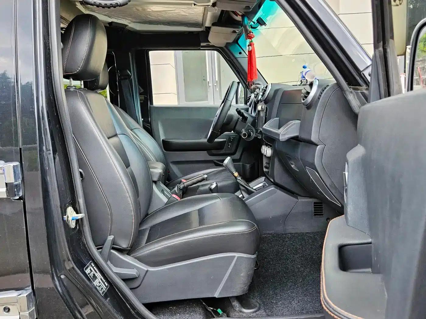 Beijing BJ40 2016 40L 2.0T Manual 4WD Premium Edition — миниатюра 20