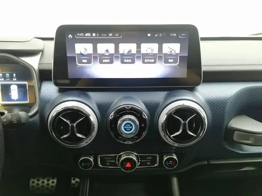 Beijing BJ40 2019 2.3T Automatic 4WD Rally Champion Edition (National VI Emission Standard) — миниатюра 12