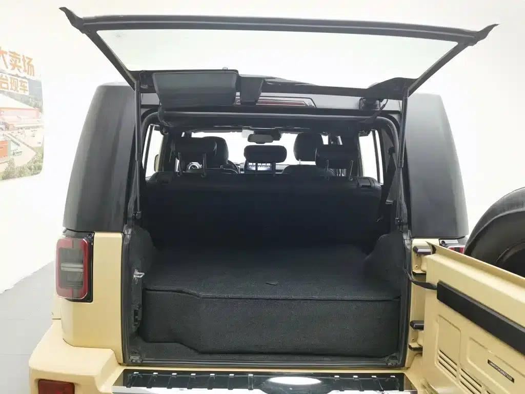 Beijing BJ40 2019 2.3T Automatic 4WD Rally Champion Edition (National VI Emission Standard) — миниатюра 16