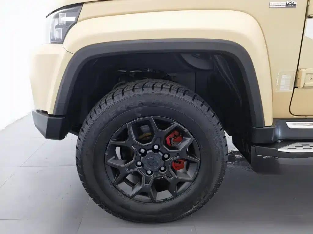 Beijing BJ40 2019 2.3T Automatic 4WD Rally Champion Edition (National VI Emission Standard) — миниатюра 17
