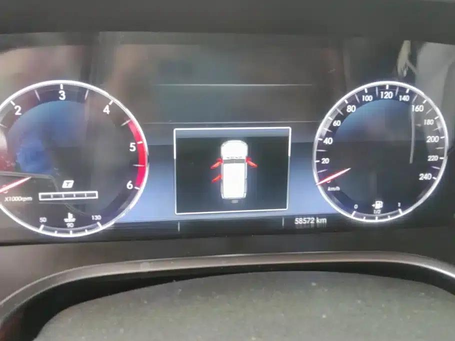 Beijing BJ40 2018 2.0T Manual Diesel 4WD Premium Edition — миниатюра 14