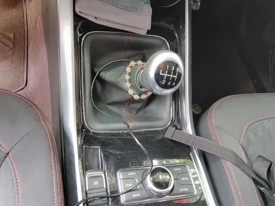 Beijing BJ40 2018 2.0T Manual Diesel 4WD Premium Edition — миниатюра 16