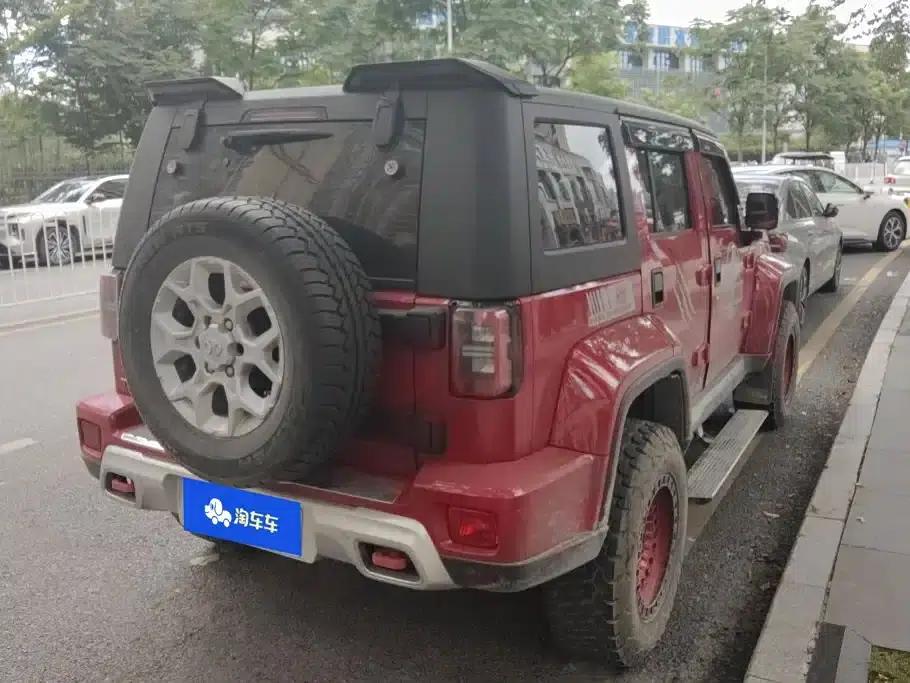 Beijing BJ40 2018 2.0T Manual Diesel 4WD Premium Edition — миниатюра 3