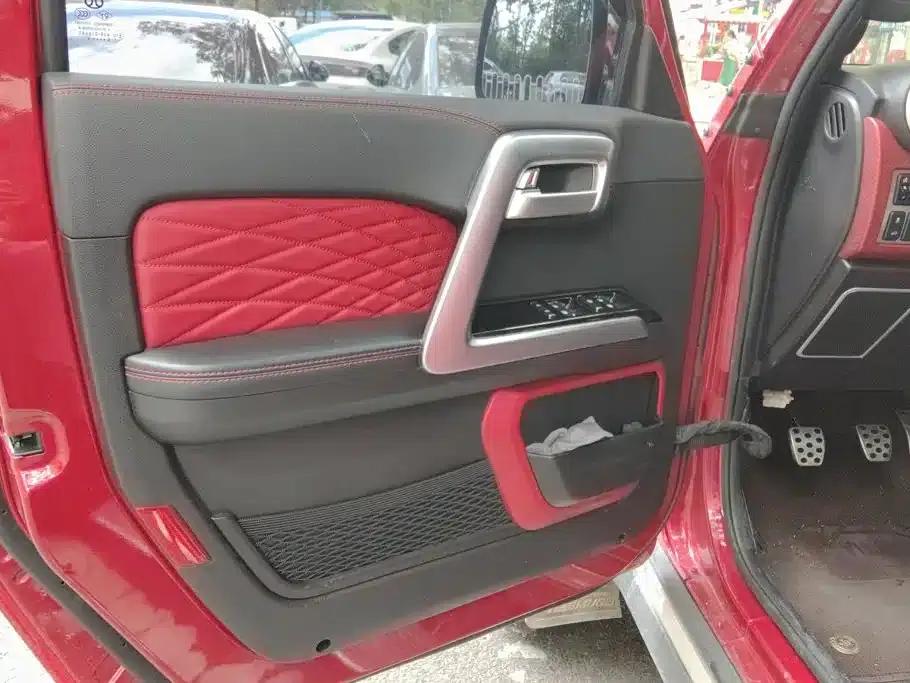 Beijing BJ40 2018 2.0T Manual Diesel 4WD Premium Edition — миниатюра 7