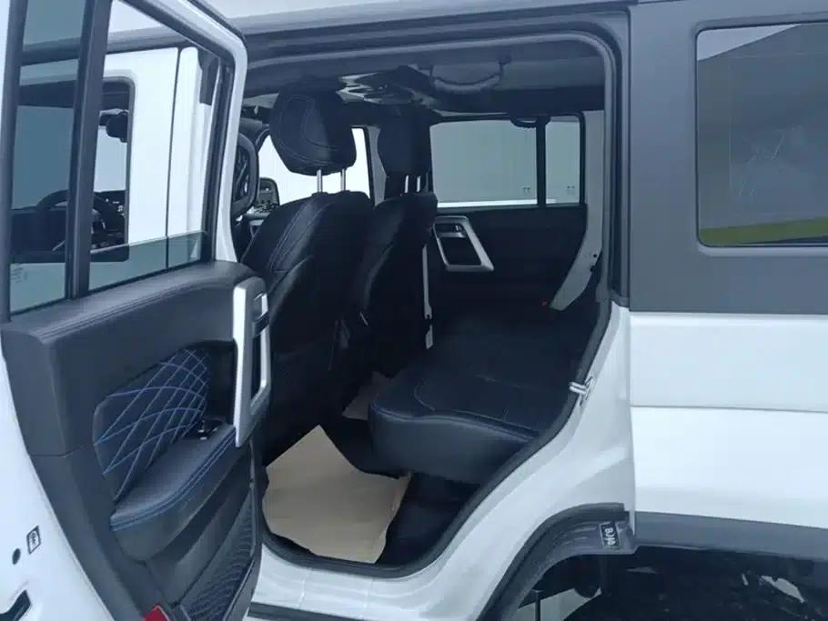 Beijing BJ40 2024 2.0D Blade Hero Glory Edition — миниатюра 11