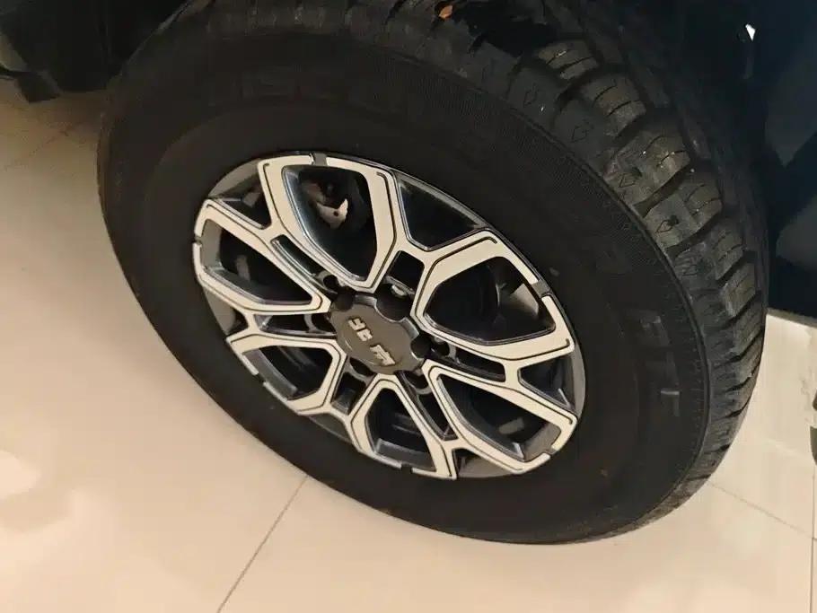Beijing BJ40 2024 2.0T City Hunter Glory Edition — миниатюра 6