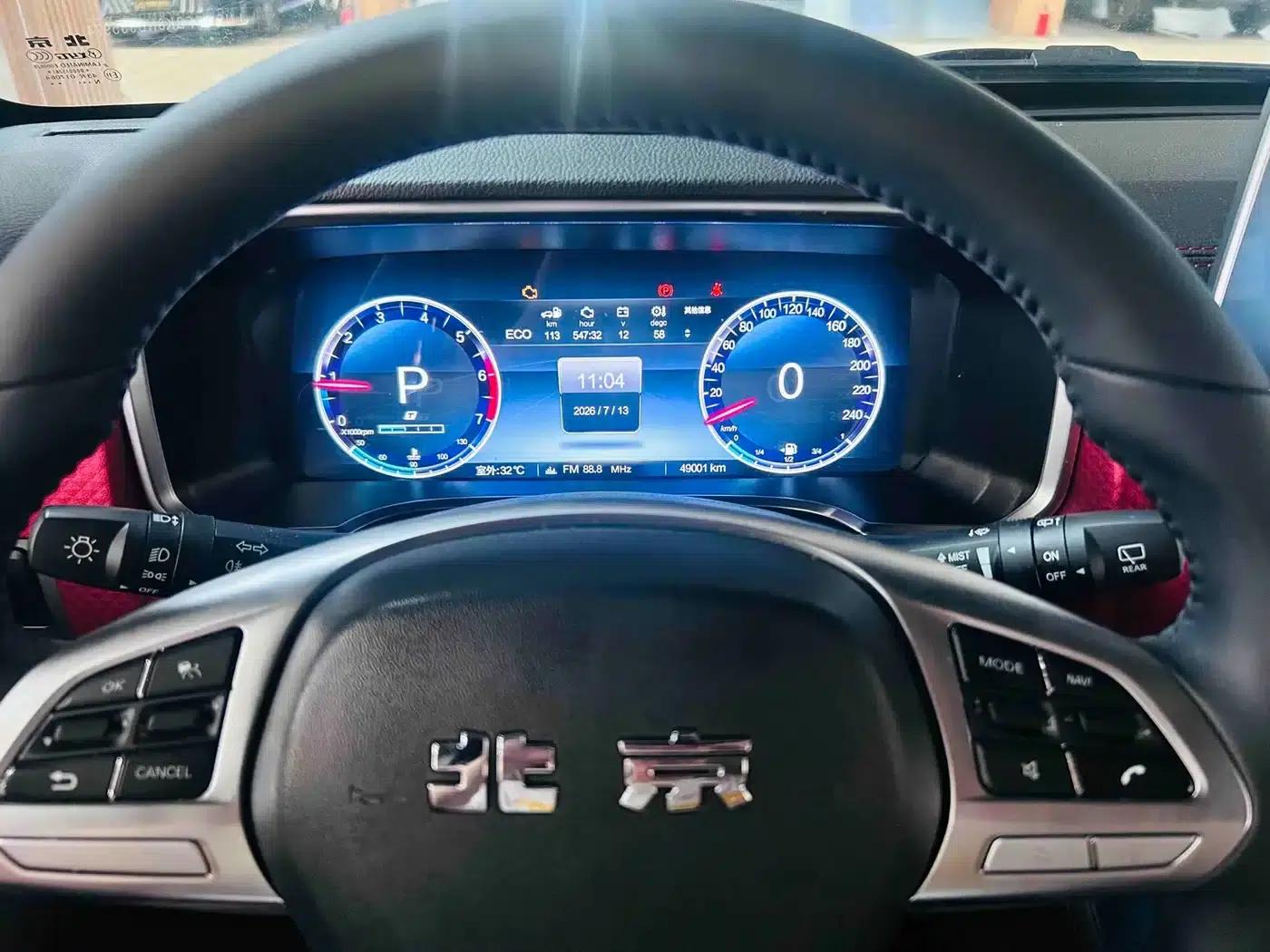Beijing BJ40 2023 2.0T Automatic 4WD City Hunter Edition (Hero Model) — миниатюра 11