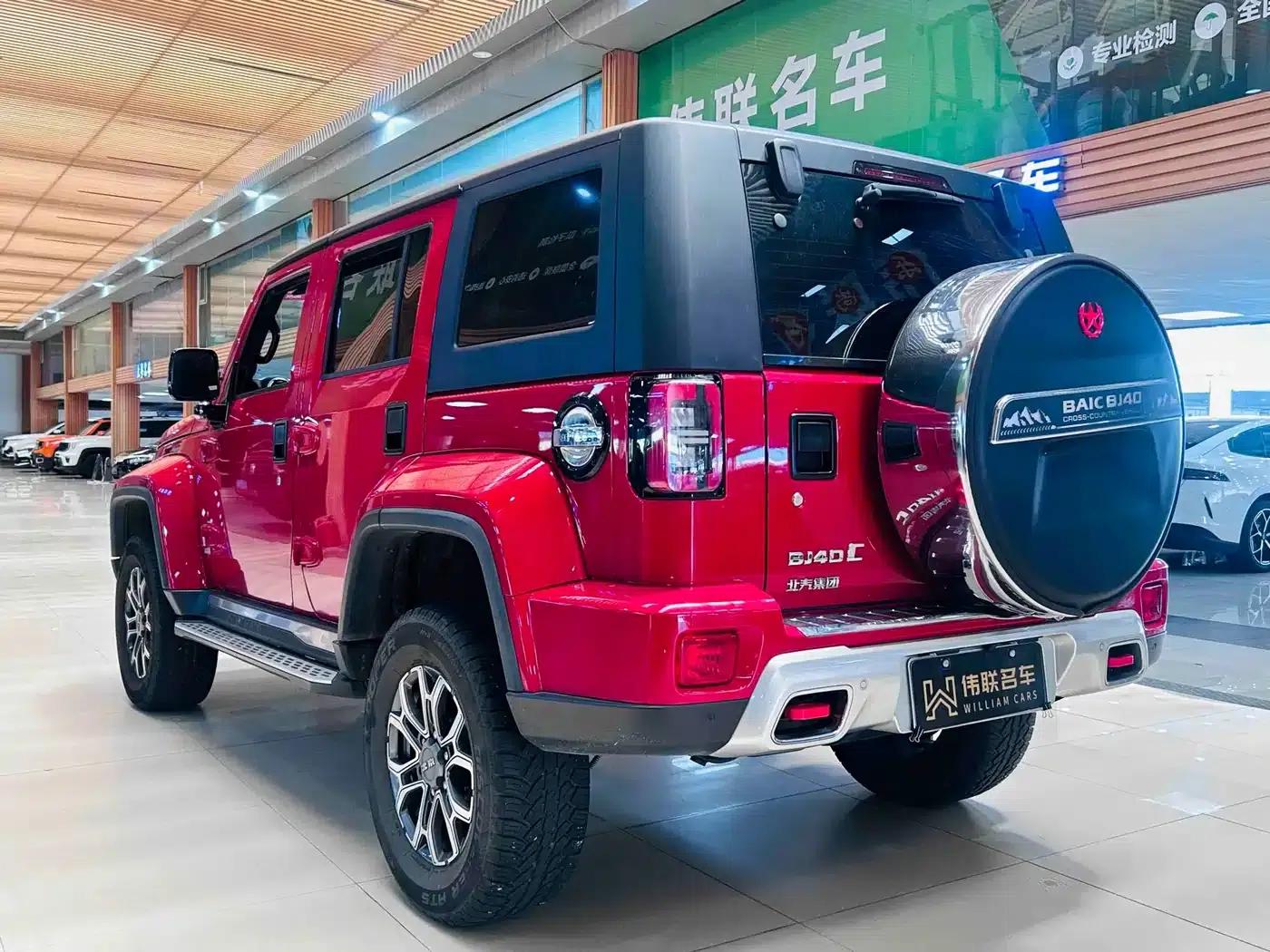 Beijing BJ40 2023 2.0T Automatic 4WD City Hunter Edition (Hero Model) — миниатюра 4