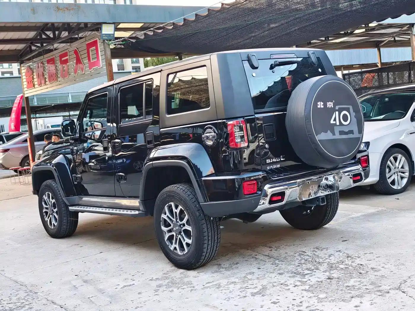 Beijing BJ40 2020 2.0T Automatic 4WD City Hunter Supreme Edition — миниатюра 3