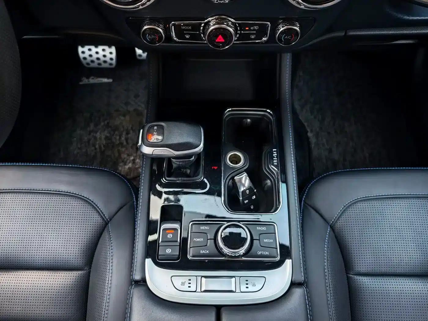 Beijing BJ40 2020 2.0T Automatic 4WD City Hunter Supreme Edition — миниатюра 10