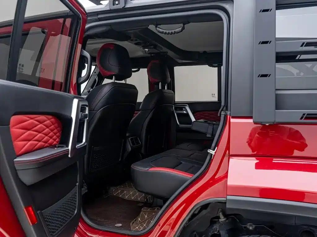 Beijing BJ40 2023 2.0T Automatic 4WD City Hunter Edition (Hero Model) — миниатюра 16