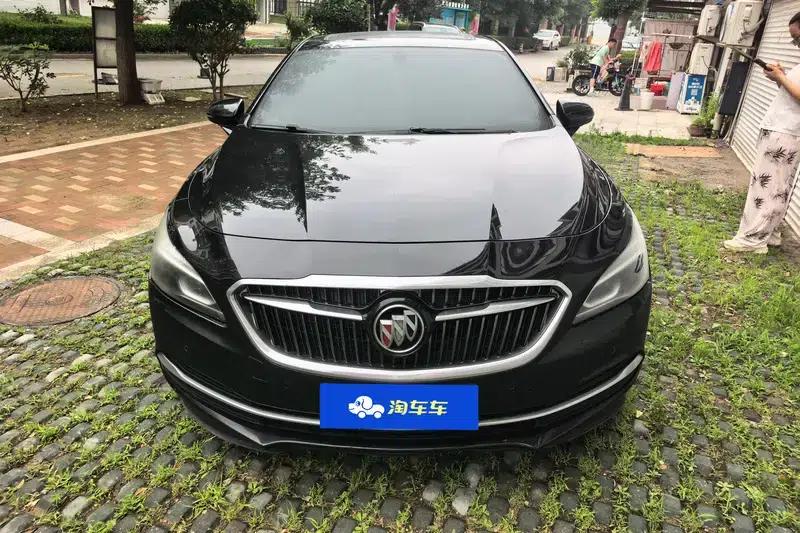 Buick LaCrosse 2018 28T Luxury Edition — миниатюра 2