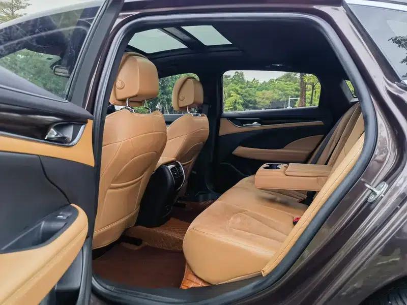 Buick LaCrosse 2018 28T Elite — миниатюра 12