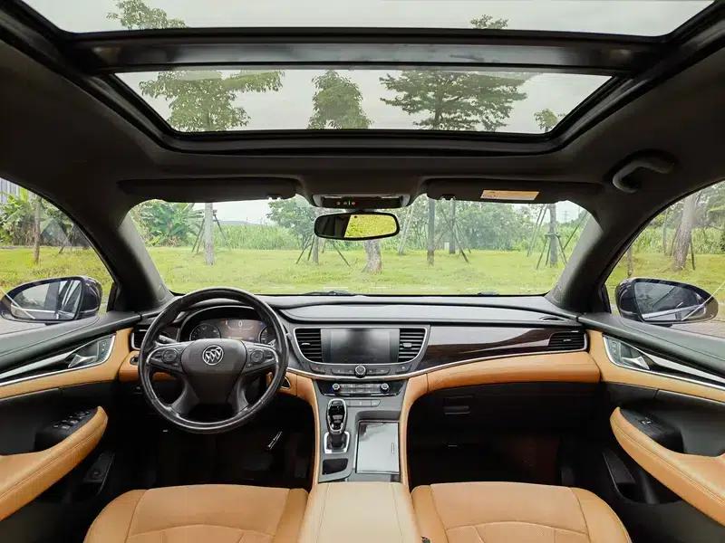 Buick LaCrosse 2018 28T Elite — миниатюра 9