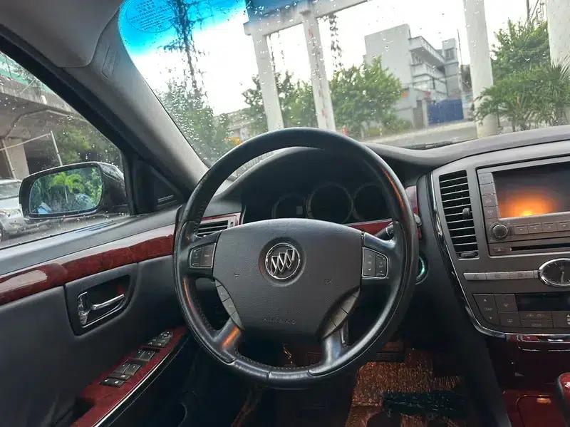 Buick LaCrosse 2008 2.4 Luxury Navigation Edition — миниатюра 10