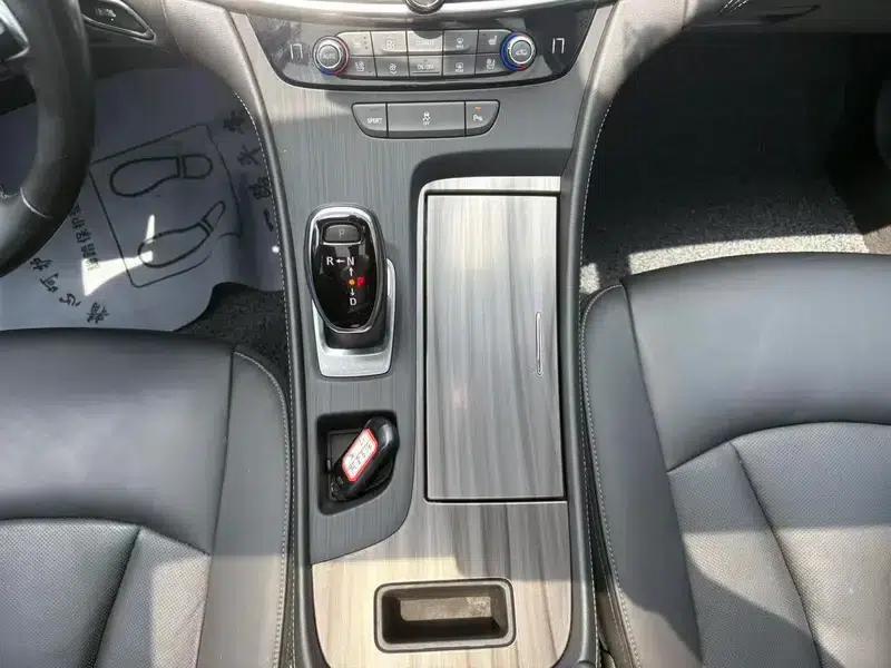 Buick LaCrosse 2016 20T Elite — миниатюра 15