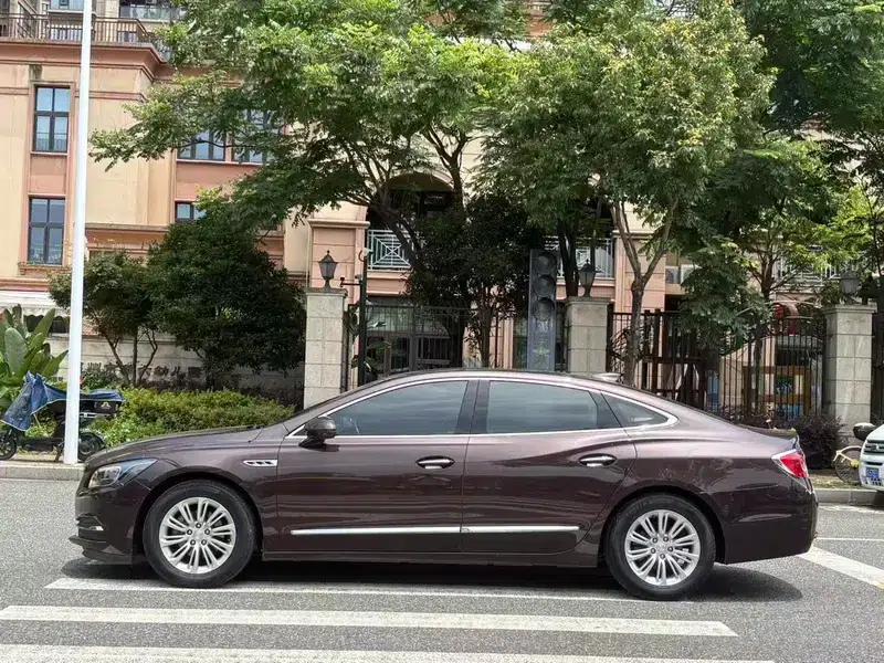 Buick LaCrosse 2016 20T Elite — миниатюра 4