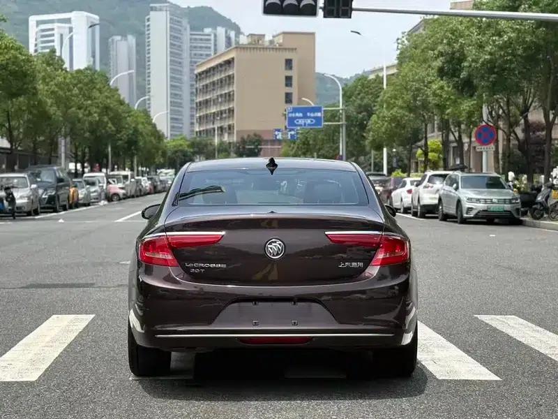 Buick LaCrosse 2016 20T Elite — миниатюра 6
