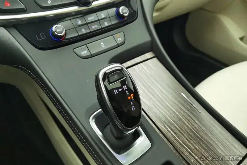 Buick LaCrosse 2019 28T Elite — миниатюра 16