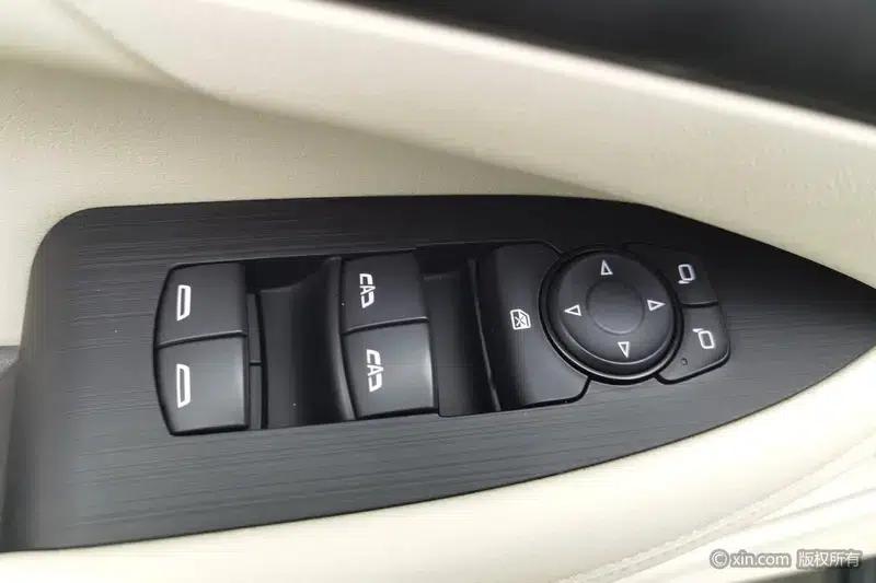 Buick LaCrosse 2019 28T Elite — миниатюра 22