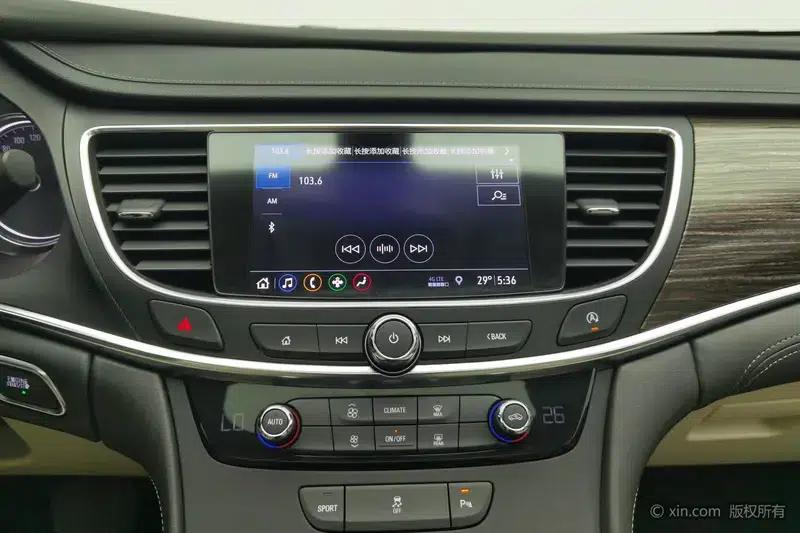 Buick LaCrosse 2019 28T Elite — миниатюра 8