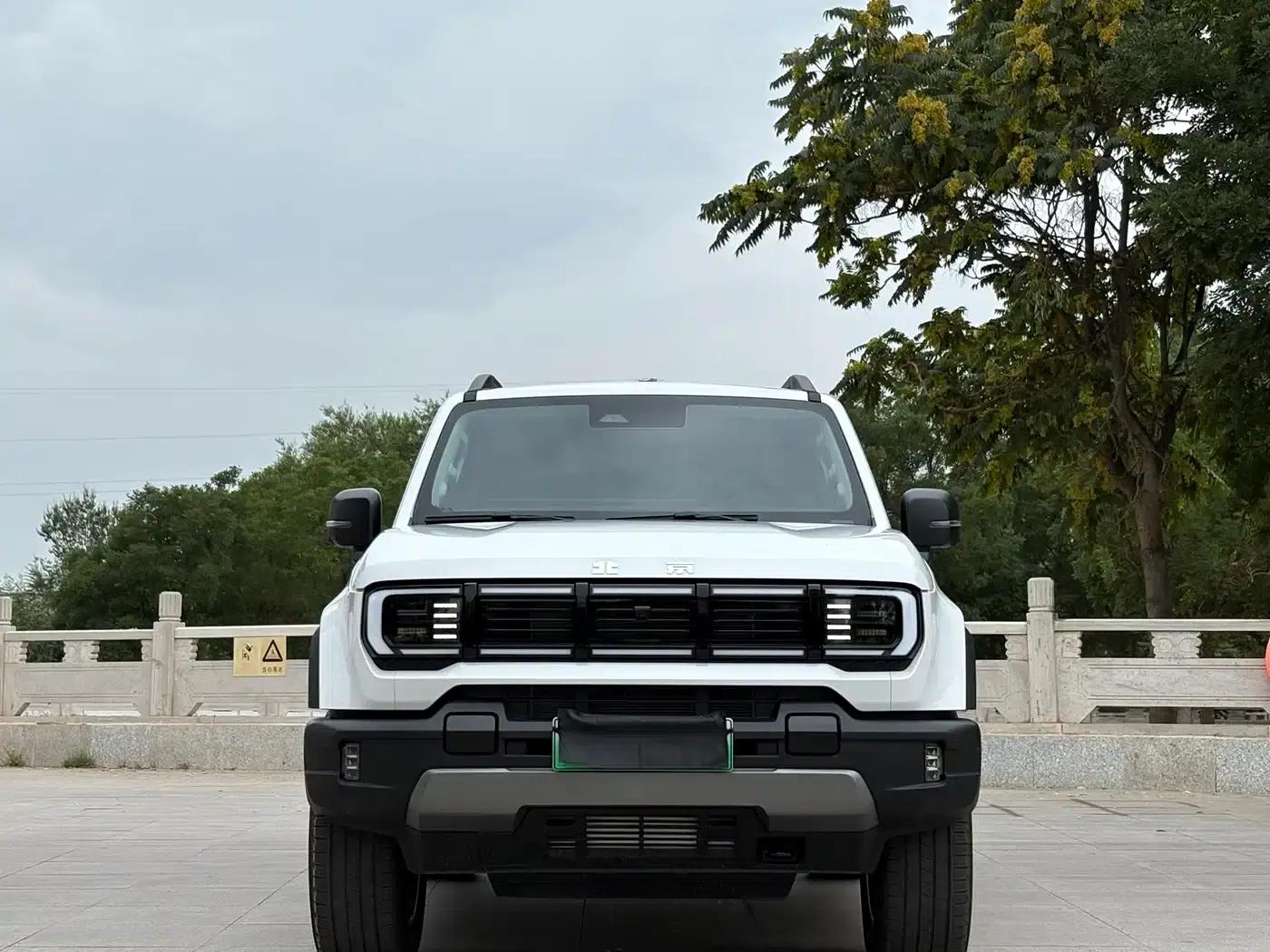 Beijing BJ40 Extended Range 2026 Model (201 Max) — миниатюра 2