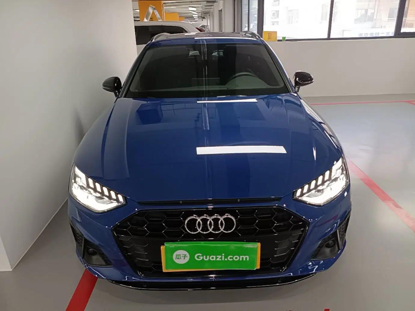 Audi A4 2022 Avant 40 TFSI Luxury Dynamic Model — миниатюра 2