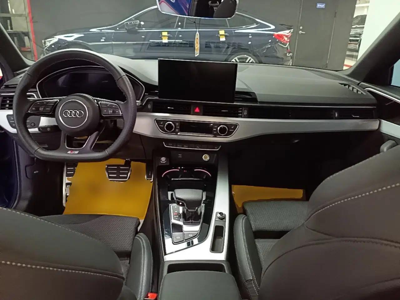 Audi A4 2022 Avant 40 TFSI Luxury Dynamic Model — миниатюра 12
