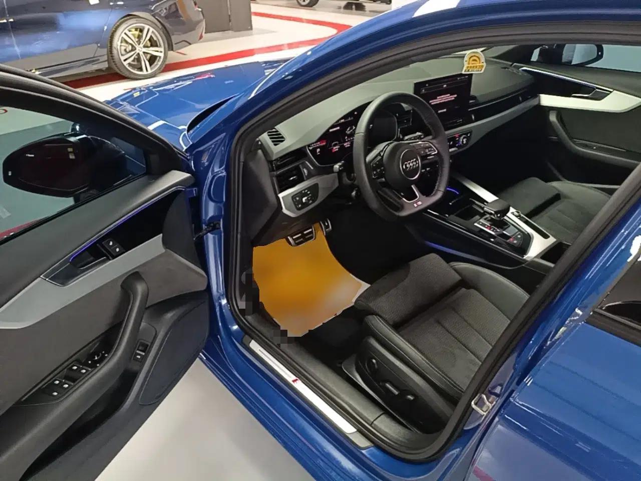 Audi A4 2022 Avant 40 TFSI Luxury Dynamic Model — миниатюра 18
