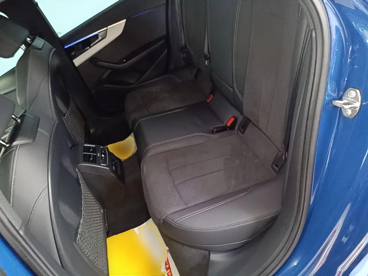 Audi A4 2022 Avant 40 TFSI Luxury Dynamic Model — миниатюра 20