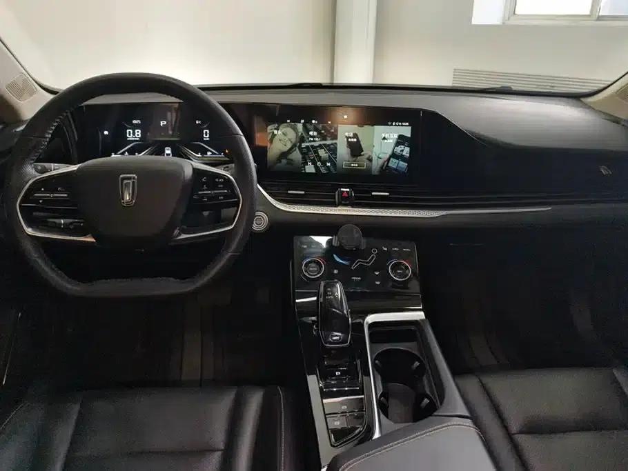 Bestune B70 2022 Model, Third Generation, 1.5T Automatic Enjoyment Edition — миниатюра 12