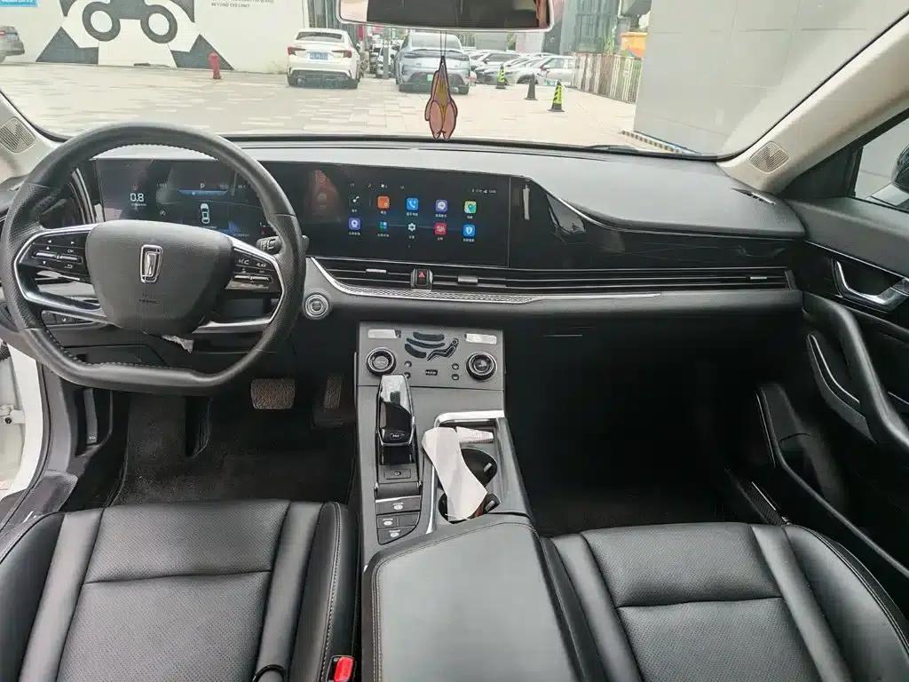 Bestune B70 2021 1.5T Automatic Enjoyment Edition — миниатюра 4