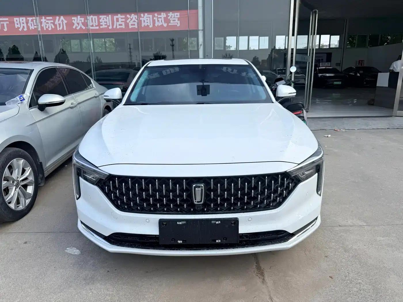 Bestune B70 2023 Model, Third Generation, 1.5T Automatic Enjoyment Edition — миниатюра 2