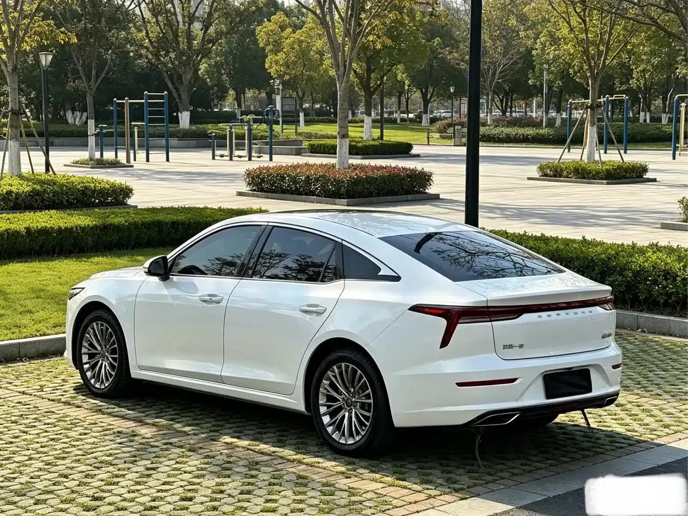 Bestune B70 2023 Model, Third Generation, 1.5T Automatic Enjoyment Edition — миниатюра 9